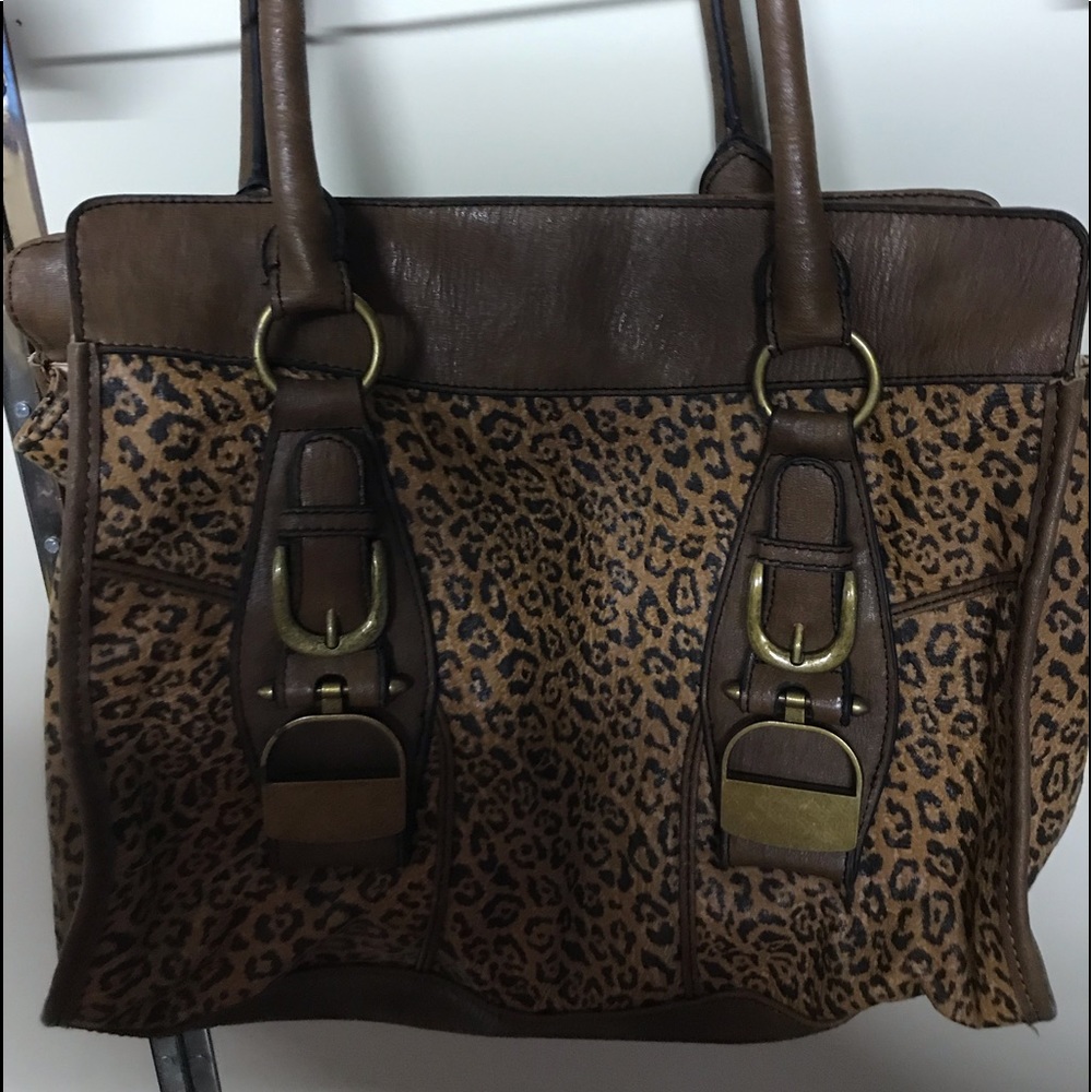 Jessica Simpson purse